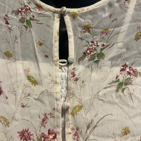 Beautiful Zara Top - Picture 4 of 6